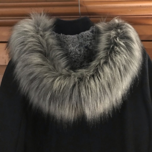 Nautical Charcoal Toggle Coat. New Without Tags. - Picture 4 of 10